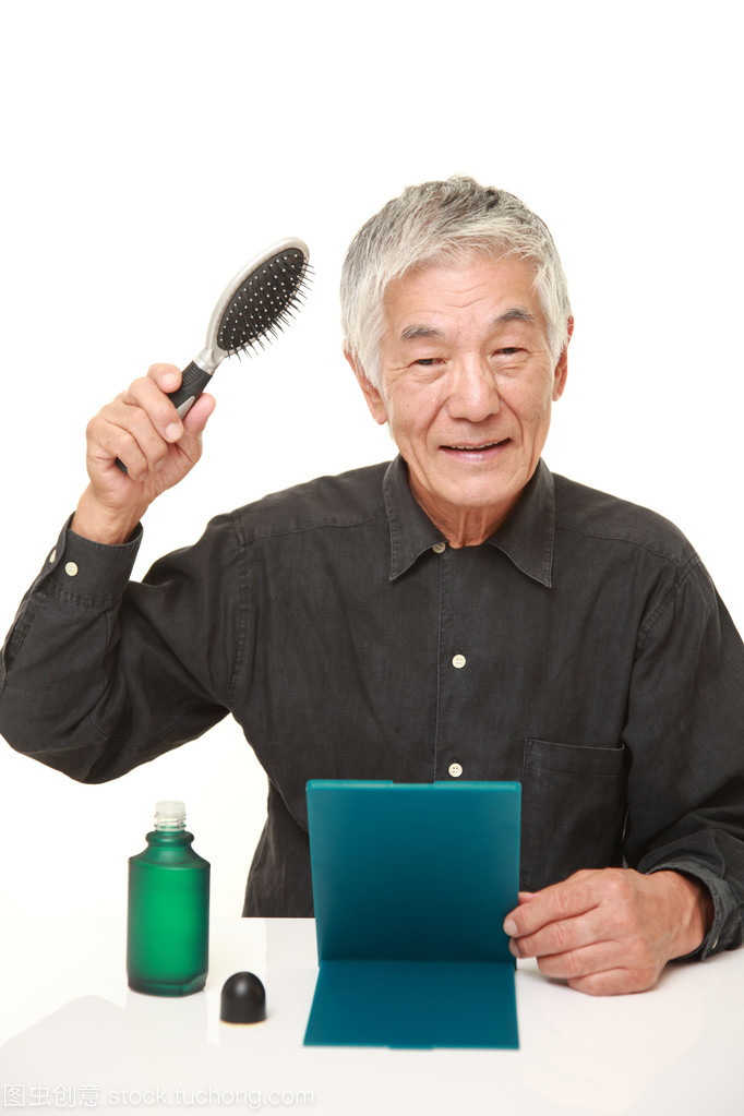 高級日本人如何通過專業沐浴用品實現頭發恢復與頭皮健康